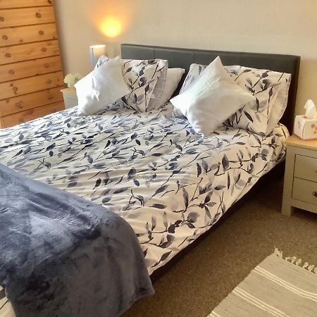 Second Floor Apartment Tenby Town Centre Buitenkant foto