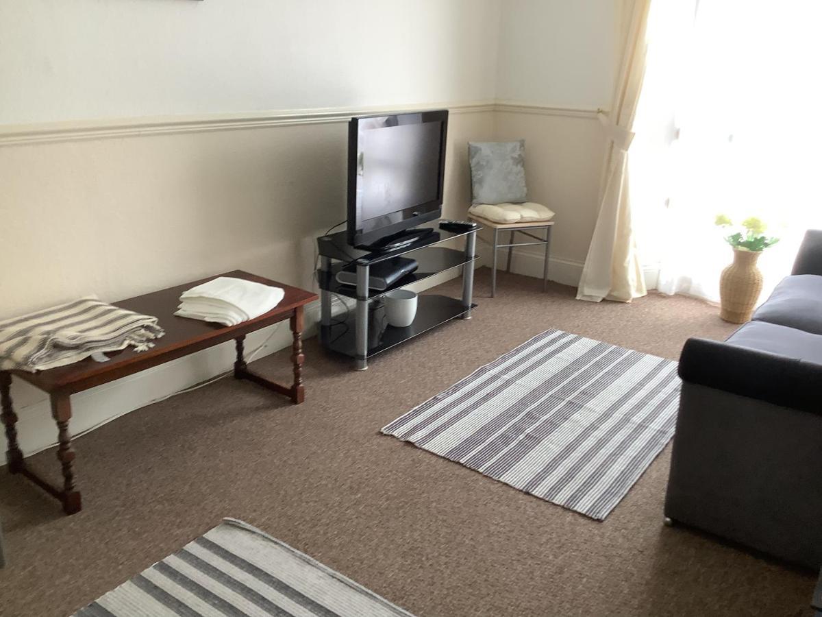 Second Floor Apartment Tenby Town Centre Buitenkant foto