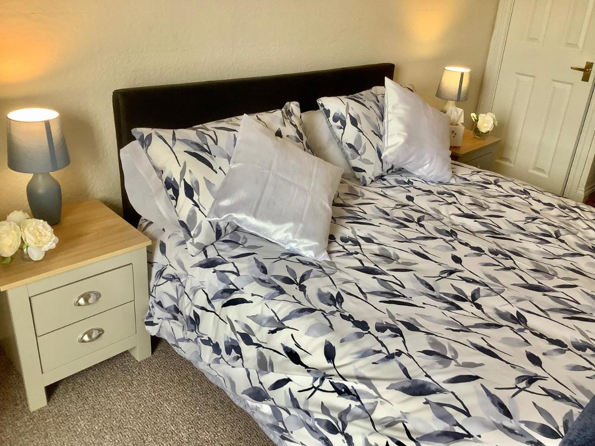 Second Floor Apartment Tenby Town Centre Buitenkant foto