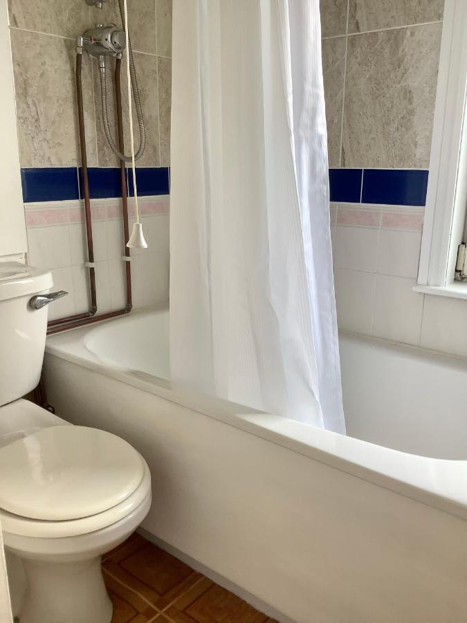 Second Floor Apartment Tenby Town Centre Buitenkant foto